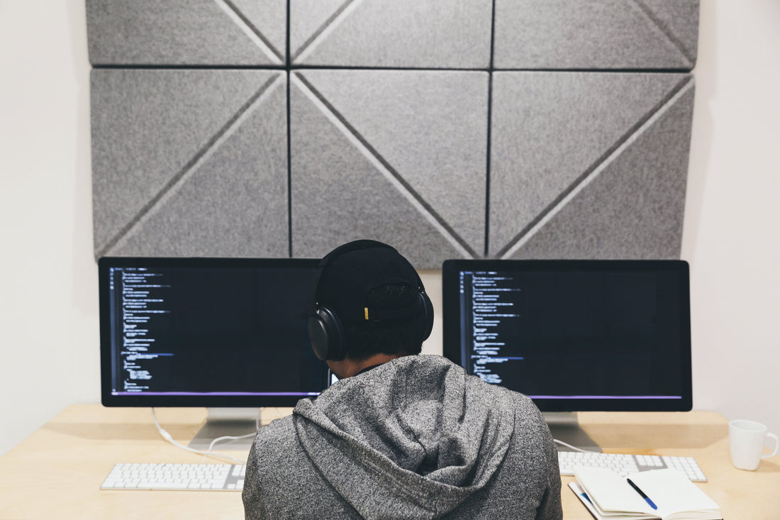 Standing Desk o Escritorios Ajustables mejoran la productividad